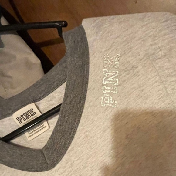 Pink Victoria Secret Women’s Bling Tee Vneck - Picture 4 of 4